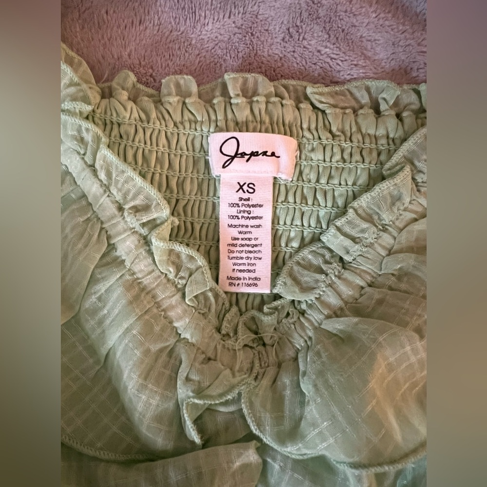 Women’s Spring Top - Picture 2 of 4